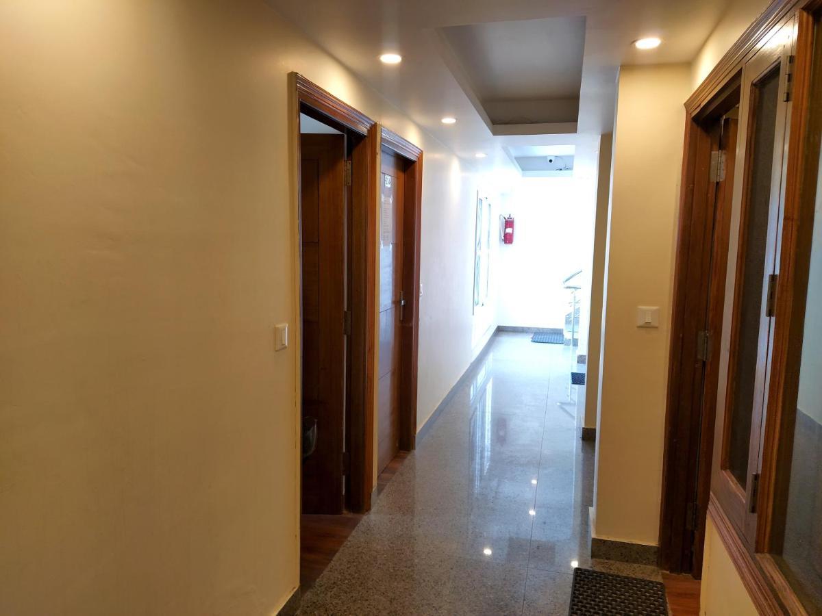 Hotel Samrat, Массури Экстерьер фото